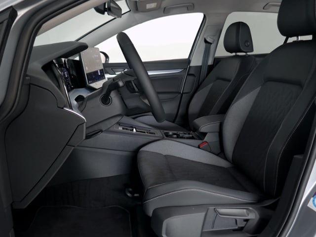 Volkswagen Golf 1.5 eTSI DSG Golf VIII