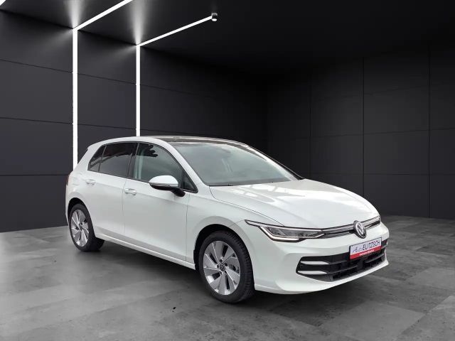 Volkswagen Golf TSI LED Pano AHK ACC SHZ App PDC