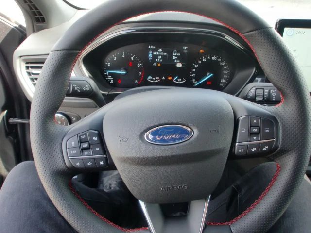 Ford Focus ST Line Wagon