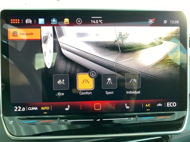 Volkswagen ID.3 +HARMAN+HEAD-UP+