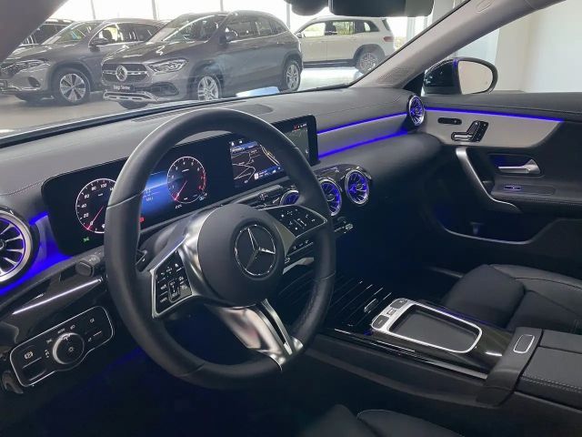 Mercedes-Benz CLA 180 Progressive