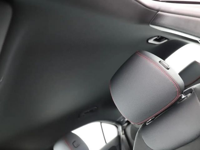 Mercedes-Benz A 250 4MATIC AMG Line