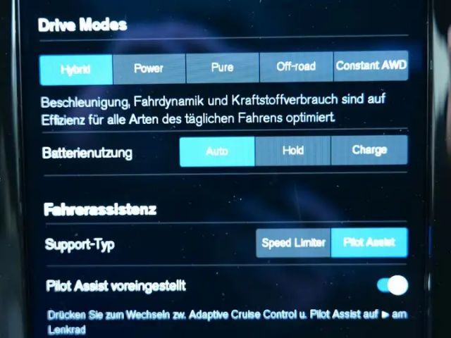 Volvo XC60 AWD Dark Plus Recharge