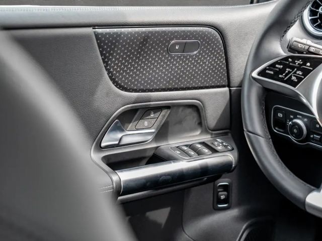 Mercedes-Benz B 180 Progressive