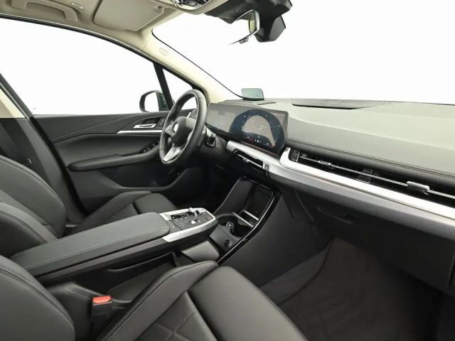 BMW 218 218d Active Tourer Luxury Line Sedan