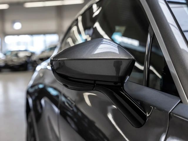 Aston Martin DBX Magnetic Silver Onyx Black