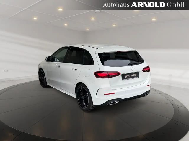 Mercedes-Benz B 200 AMG Line Sedan