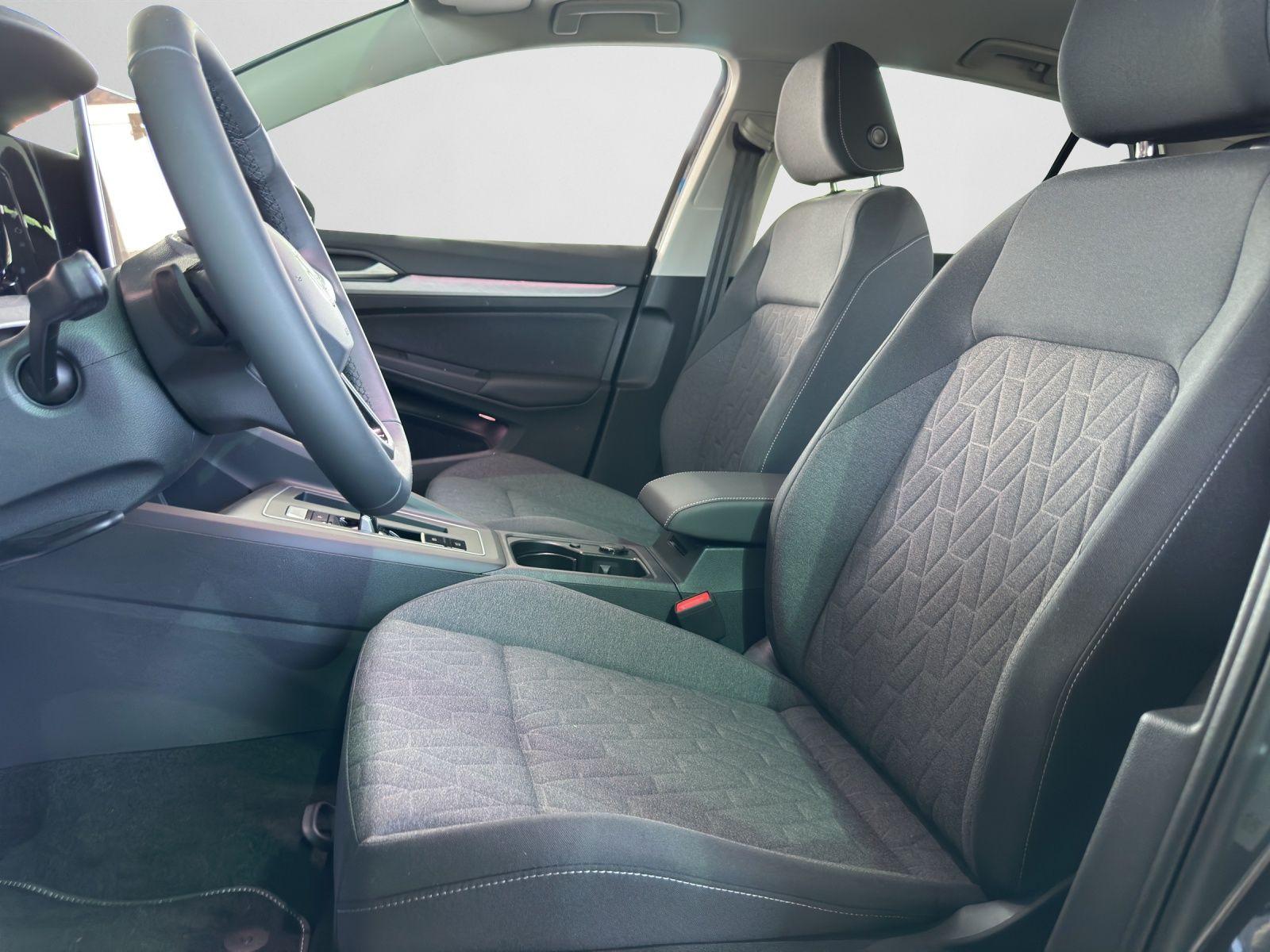 Volkswagen Golf 1.5 eTSI DSG Golf VIII Life