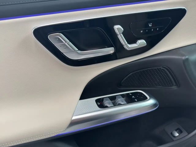 Mercedes-Benz E 200 AMG Line E 200 d Sedan