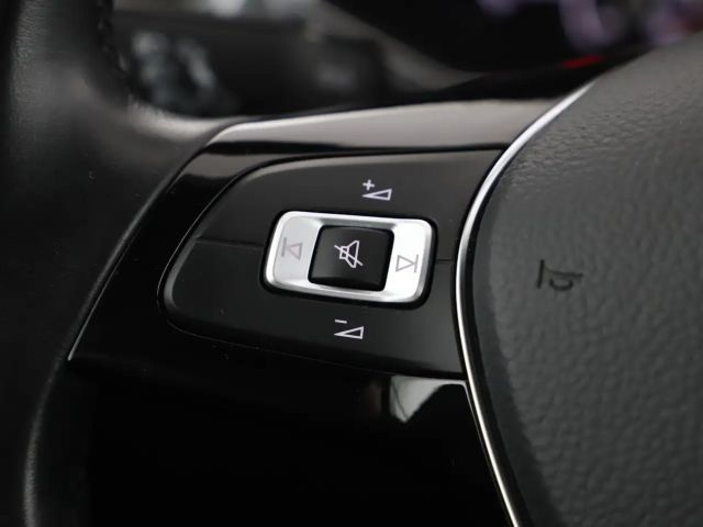 Volkswagen T-Roc Cabriolet Style