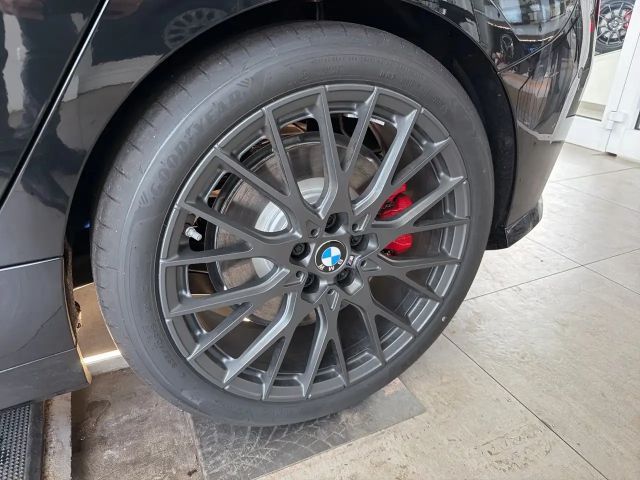 BMW M140i Sedan xDrive