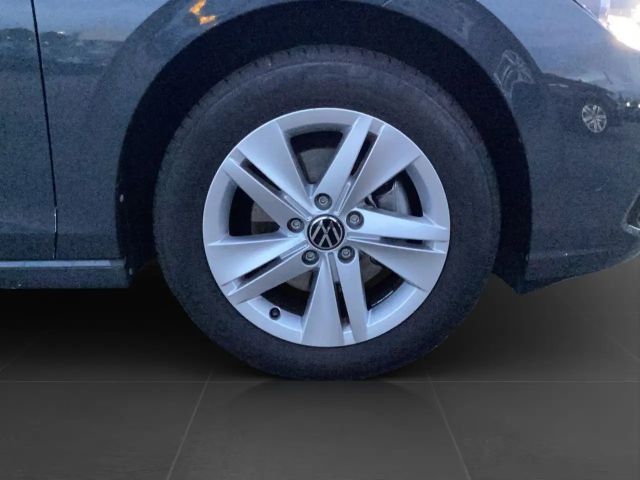 Volkswagen Golf 1.5 TSI DSG Life Variant