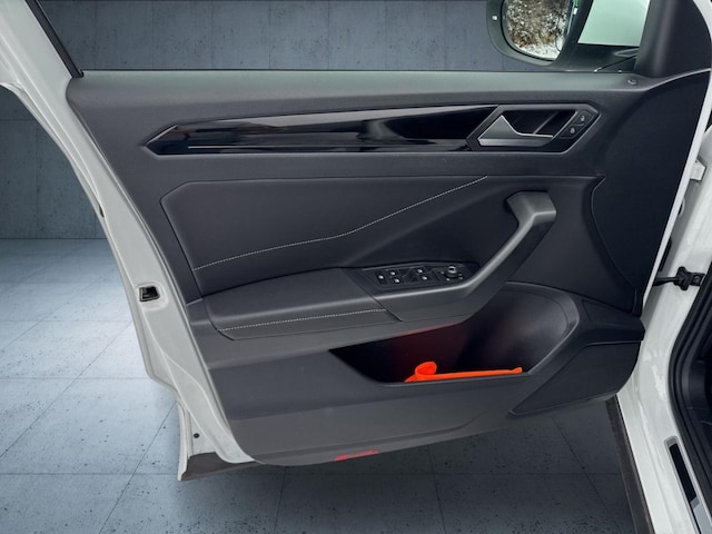 Volkswagen T-Roc 1.5 TSI R-Line