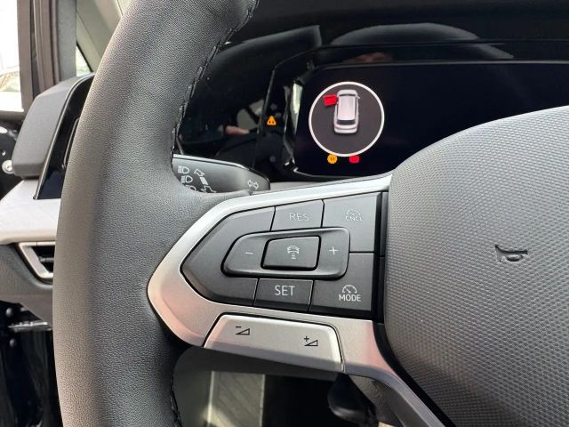 Volkswagen Golf Business DSG Variant