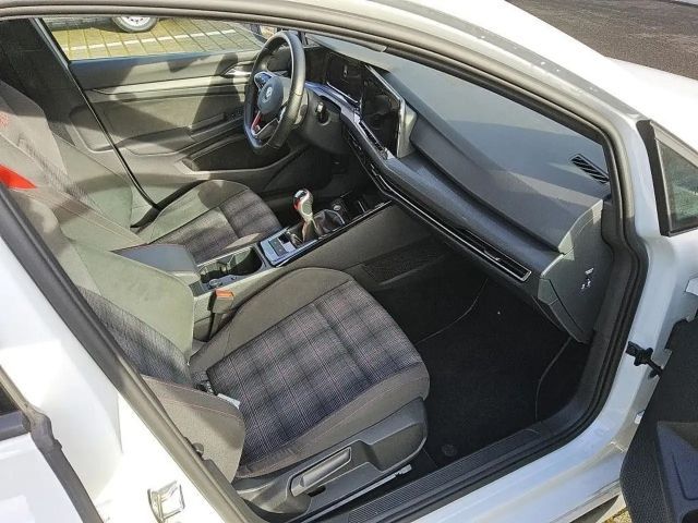 Volkswagen Golf 2.0 TSI GTI