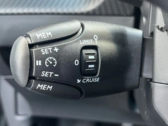 Peugeot 2008 PureTech Style