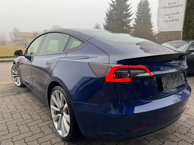 Tesla Model 3 AWD Performance