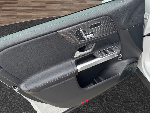 Mercedes-Benz EQB 250