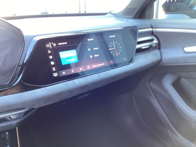 Audi A6 Avant Quattro S-Tronic