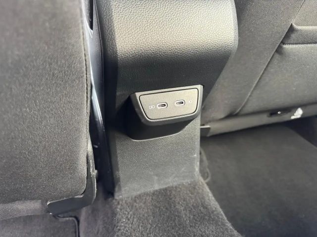 Volkswagen Taigo 1.5 TSI DSG Style