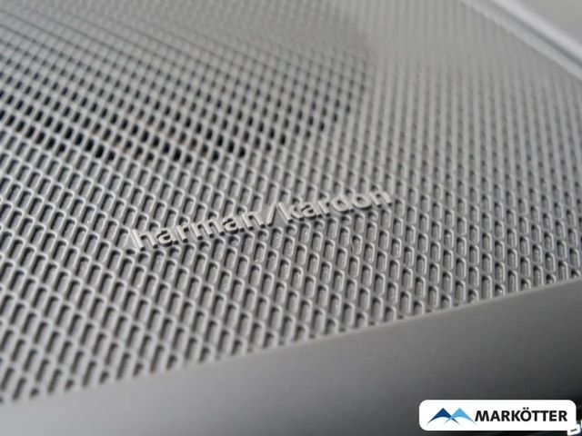 Volvo XC60 AWD Dark Plus