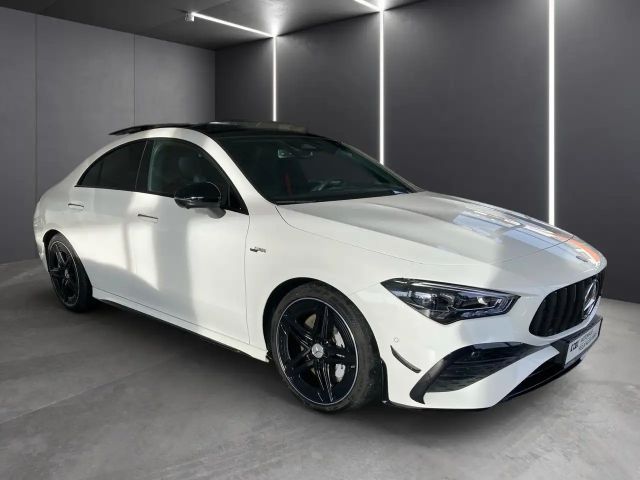 Mercedes-Benz CLA 35 AMG 4MATIC AMG Line Coupé