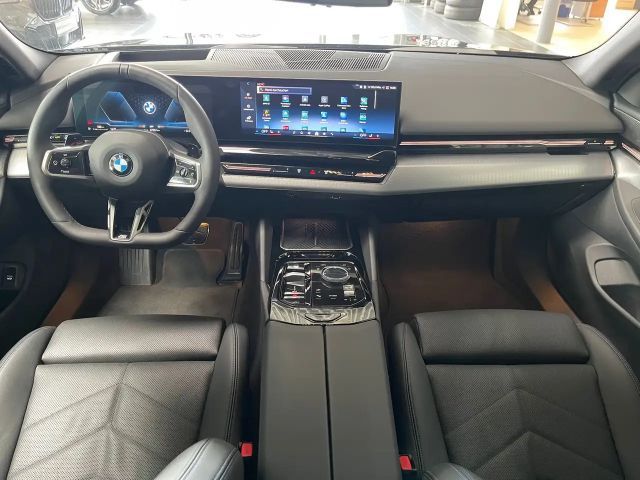 BMW 520 520d M-Sport Touring xDrive