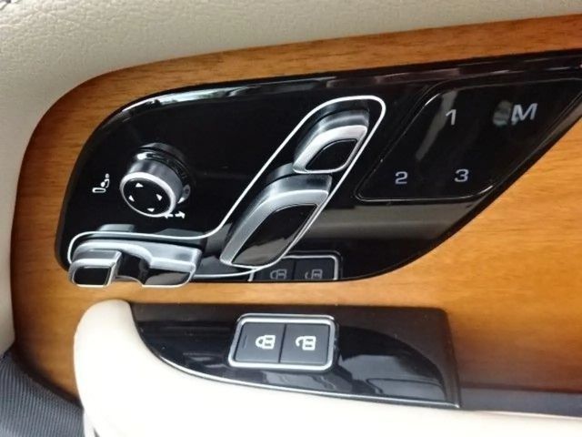 Land Rover Range Rover D350 Vogue Standhzg