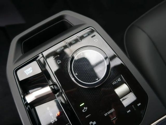 BMW iX xDrive40