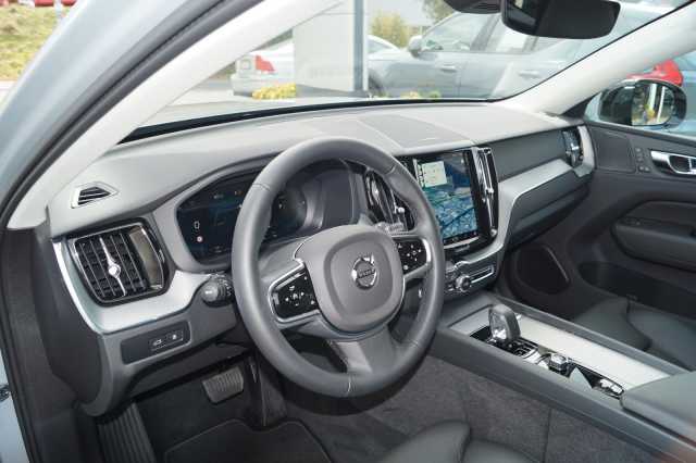 Volvo XC60 AWD Dark Plus T6