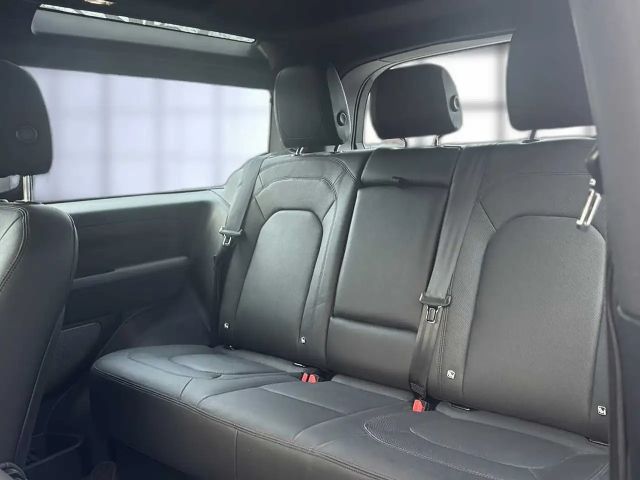 Land Rover Defender 90 D200 SE