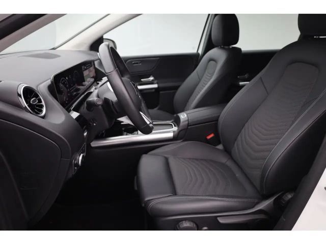 Mercedes-Benz B 180 Progressive