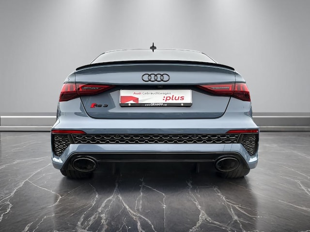 Audi RS3 Quattro S-Tronic Sedan