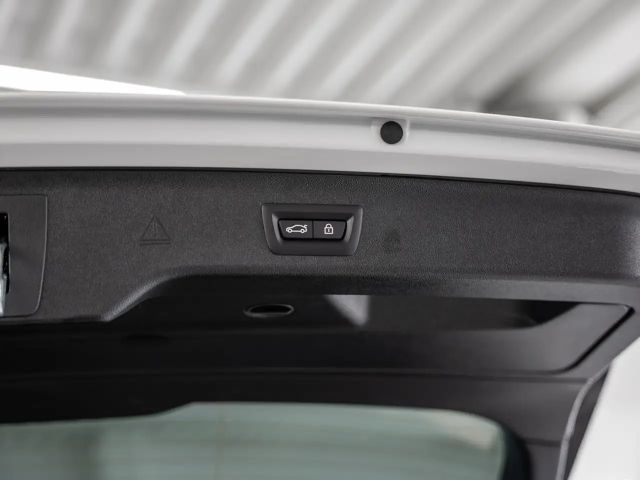 BMW 530 530e M-Sport Touring xDrive