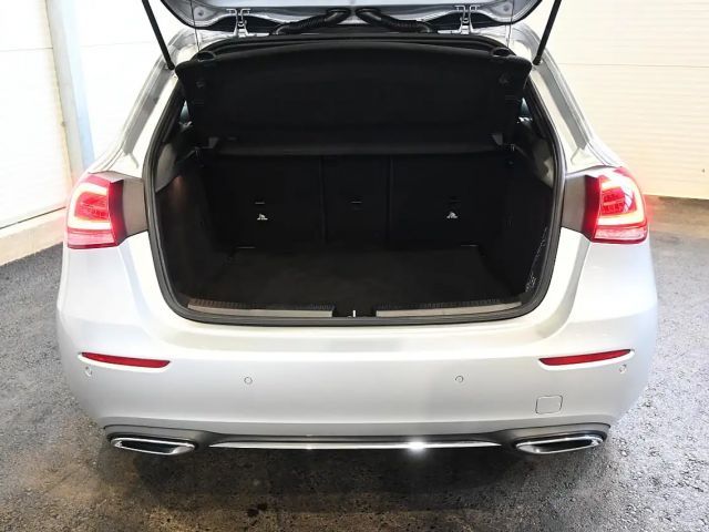 Mercedes-Benz A 200 4MATIC A 200 d