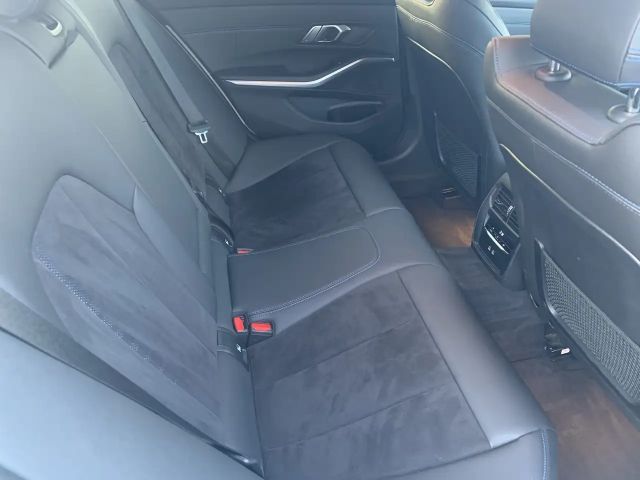 BMW 320 320i Comfort pakket M-Sport