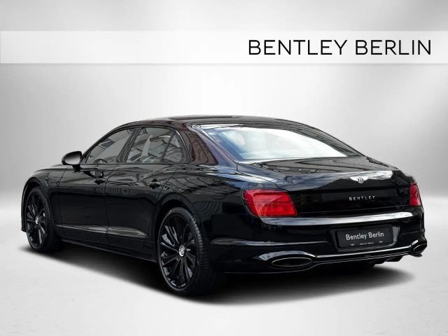Bentley Flying Spur Hybrid V8
