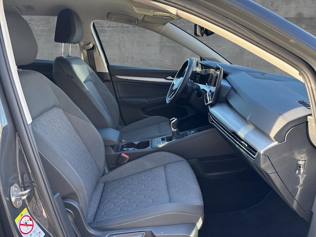 Volkswagen Golf 1.5 TSI Life Variant