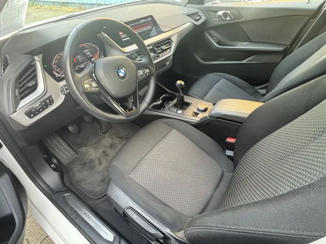 BMW 118 118i Advantage pakket Sedan