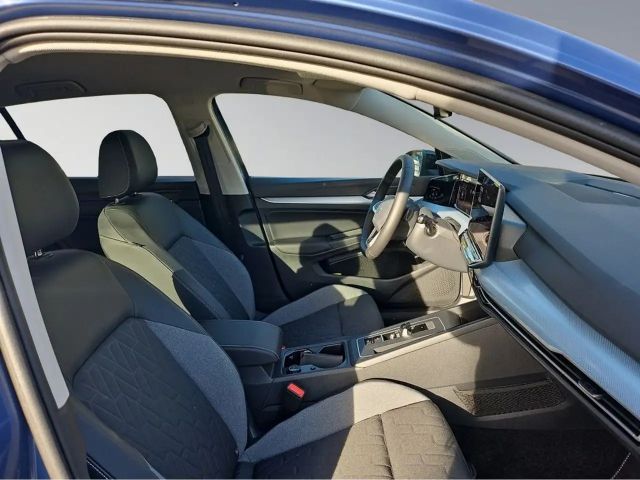 Volkswagen Golf 1.5 eTSI DSG Golf VIII