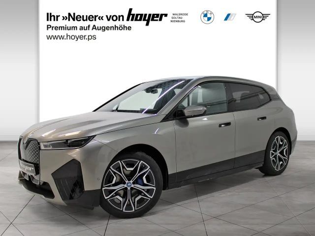 BMW iX xDrive40