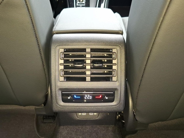 Volkswagen Golf DSG Style Variant