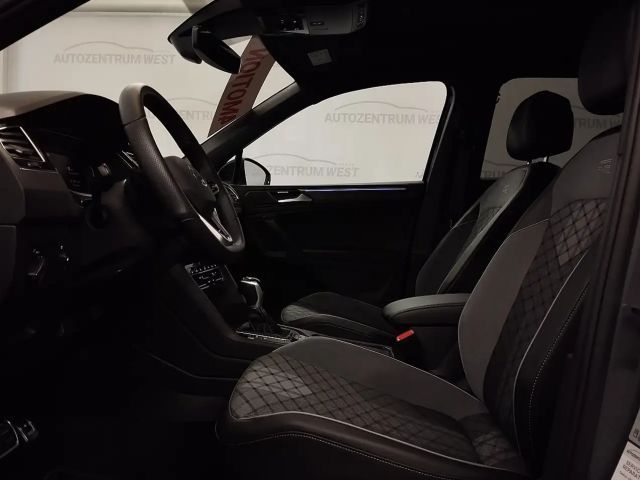 Volkswagen Tiguan 4Motion DSG R-Line