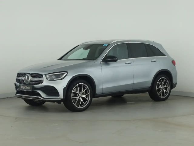 Mercedes-Benz GLC 300 4MATIC AMG Line GLC 300 d