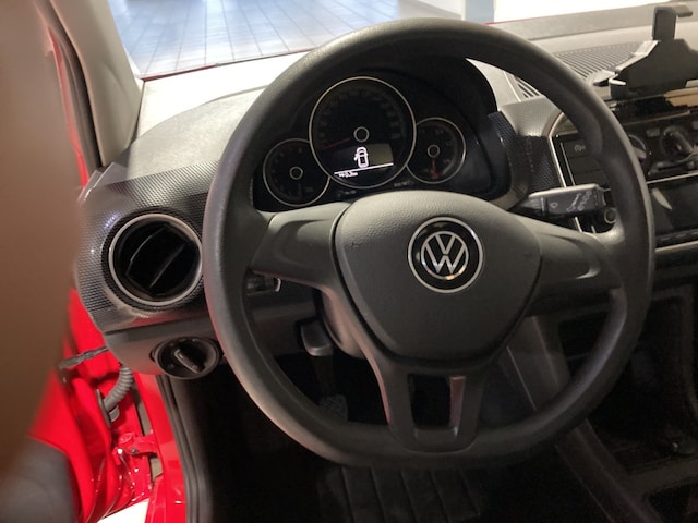 Volkswagen up! Move Move up!