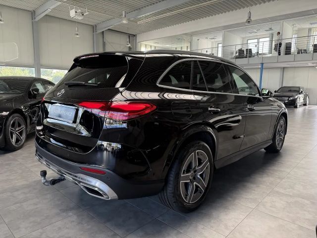 Mercedes-Benz GLC 300 4MATIC AMG Line Premium