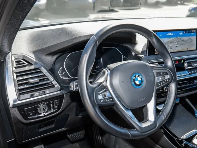 BMW X3 xDrive30e