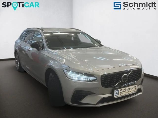 Volvo V90 AWD Dark Plus T6