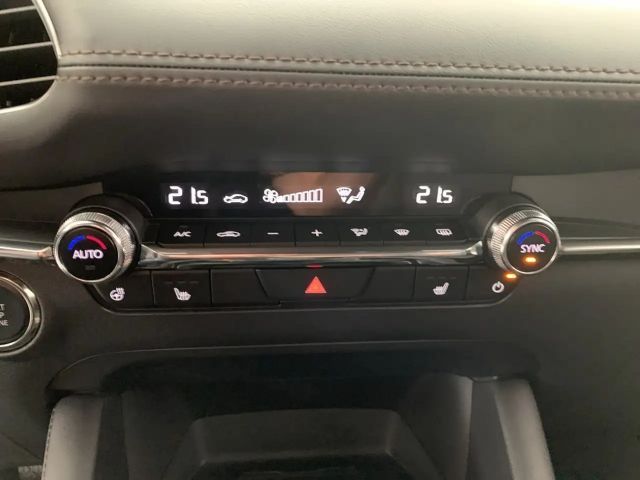 Mazda 3 SkyActiv Takumi e-Skyactiv