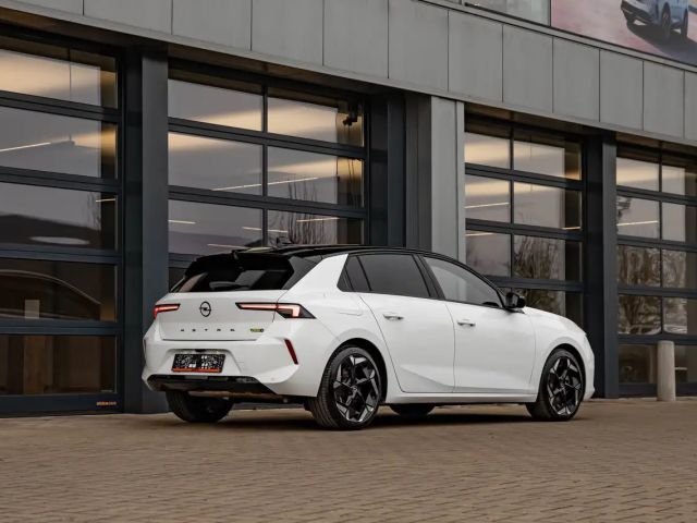 Opel Astra GSe Hybrid